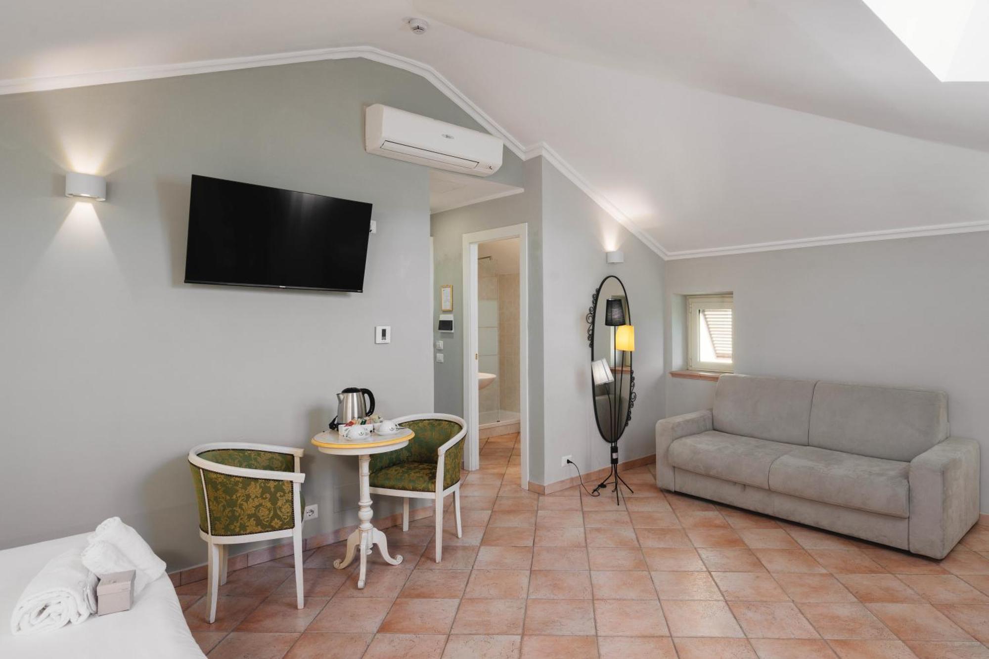 Sourire Hotel Рим Экстерьер фото